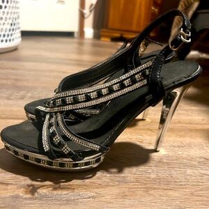 Merle Norman heels 8.5 very very pretty